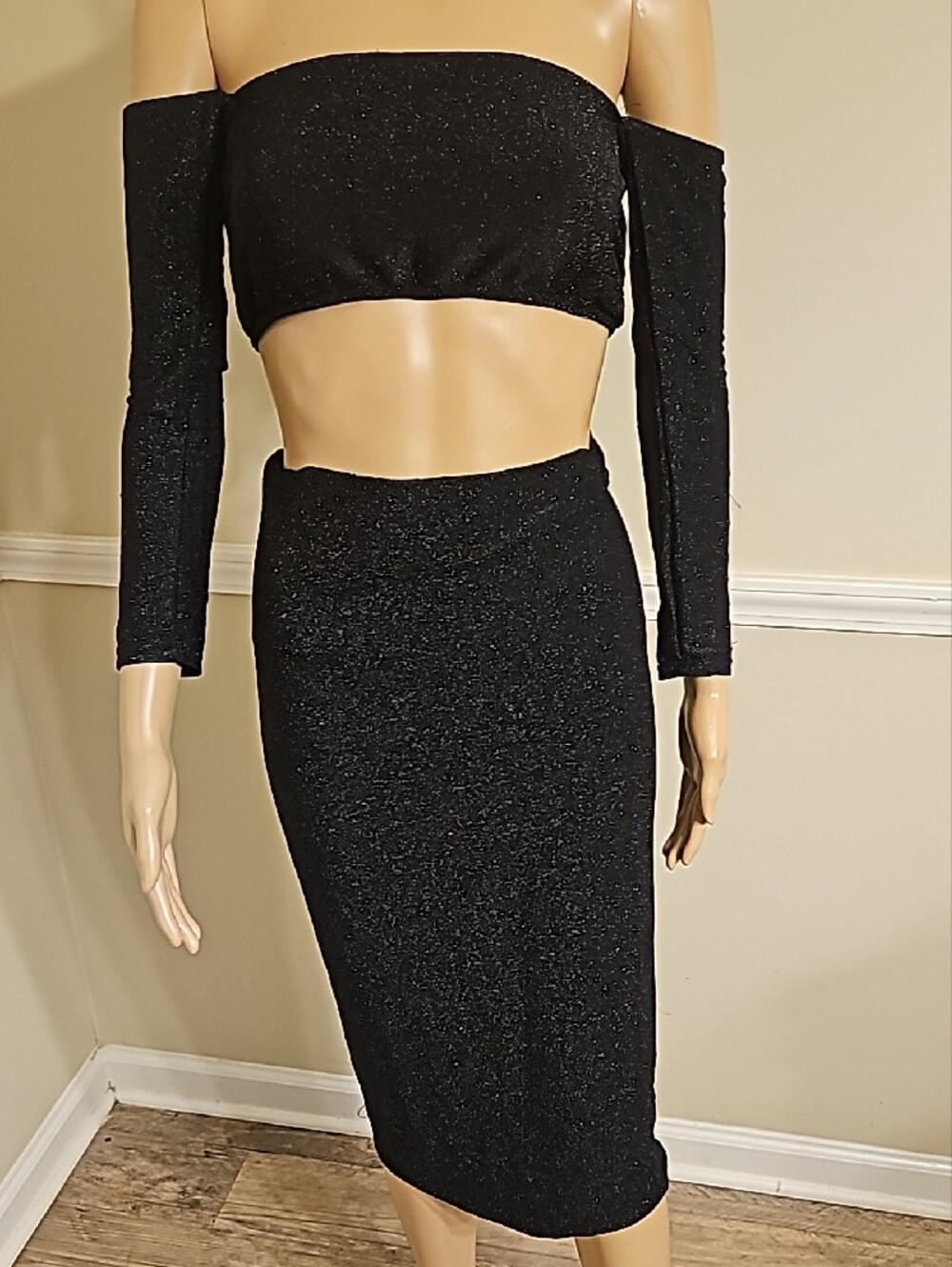 Black Glitter Pencil Midi Skirt - Picture 3 of 6